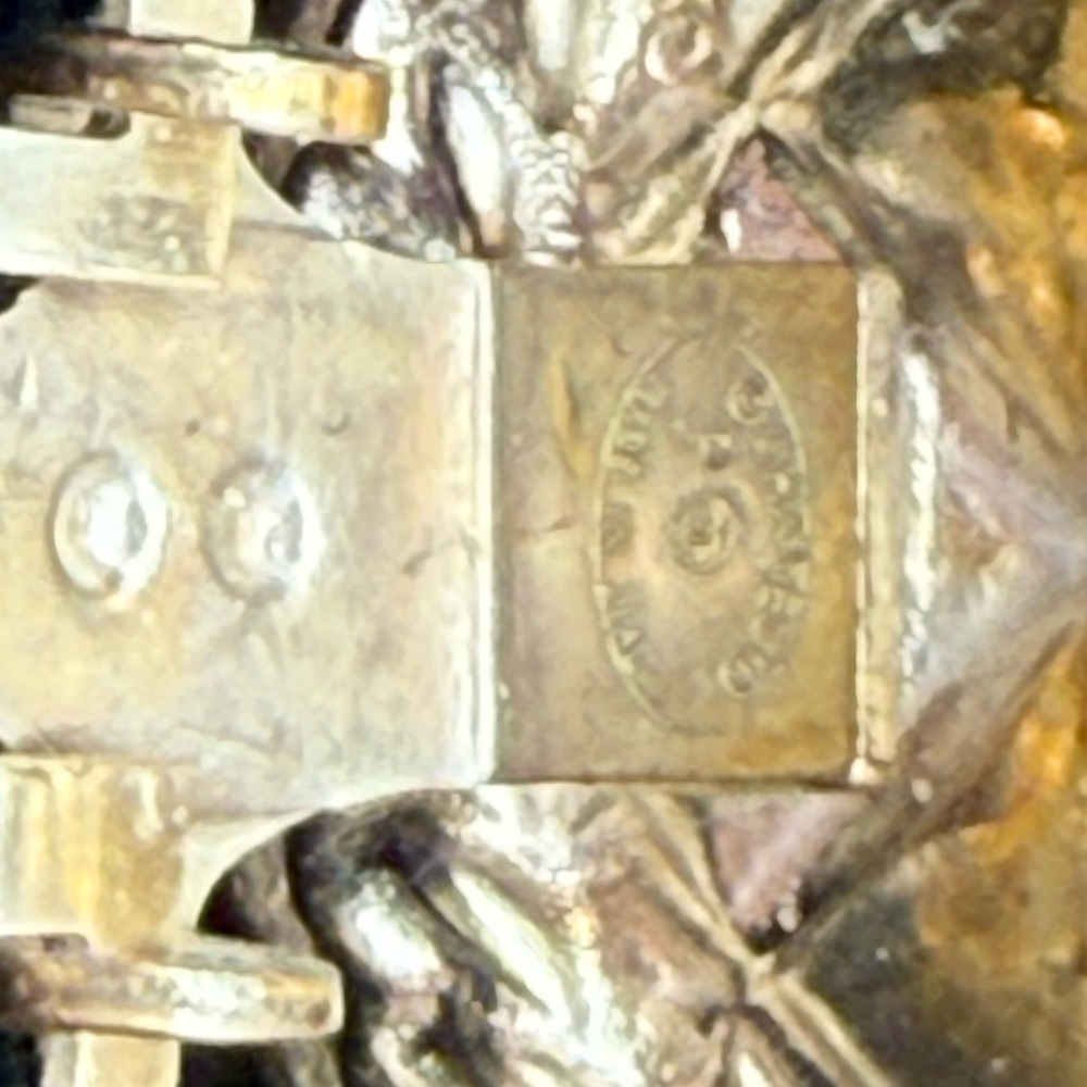 Vintage Chanel CC Matelasse clip-on earrings - Picture 6 of 15